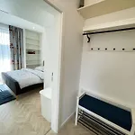Luxury Retreat With Terrace Διαμέρισμα