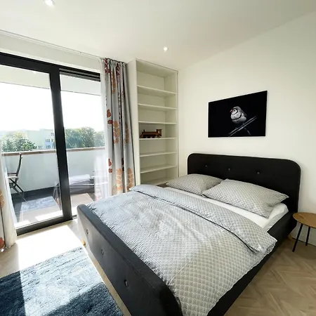 Luxury Retreat With Terrace