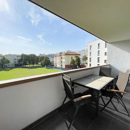 Luxury Retreat With Terrace Apartman *